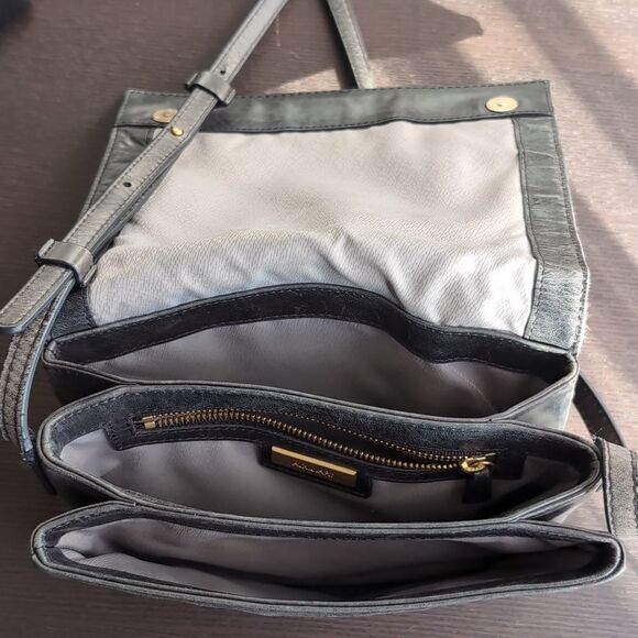 Aritzia auxiliary grey leather bag - Picture 10 of 14